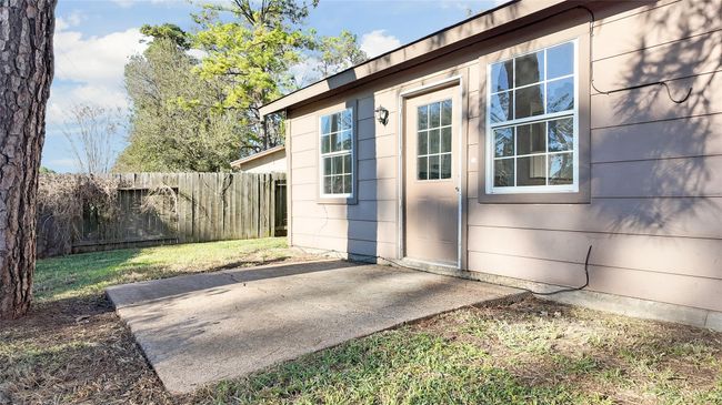 Side yard | Image 34
