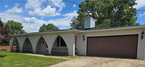 120 Autumnvale Dr, Lockport, NY, 14094-3246 | Card Image