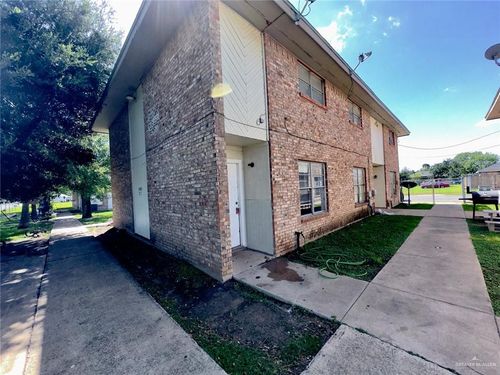 712 E Sugarcane Dr, Weslaco, TX, 78599-8884 | Card Image
