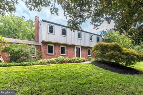 80 Mendenhall Dr, Glen Mills, PA, 19342-1111 | Card Image