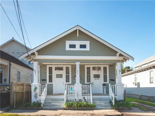 8126 Belfast St, New Orleans, LA, 70118-4337 | Card Image
