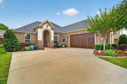 933 Merion Dr, Burleson, TX, 76028-3299 | Card Image