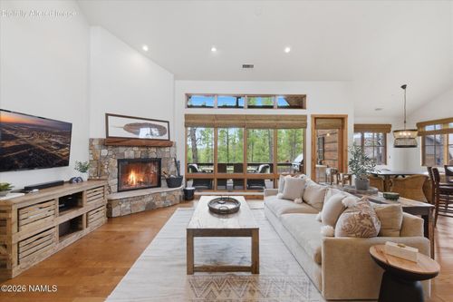 2649 S Bluebird Ct, Flagstaff, AZ, 86005-3194 | Card Image