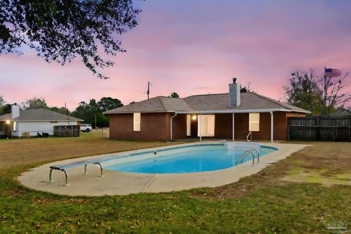 1000 Heathrow Dr, Cantonment, FL, 32533 | Card Image