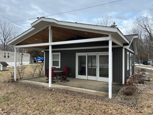 1495 Big Lake Dr, Hopkins, MI, 49328-9520 | Card Image