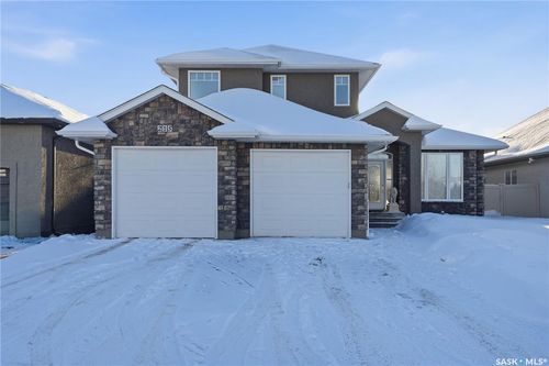 215 Beechwood Cres, Saskatoon, SK, S7V1K6 | Card Image