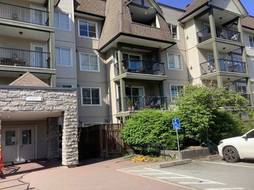 212-12083 92a Ave, Surrey, BC, V3V8C8 | Card Image