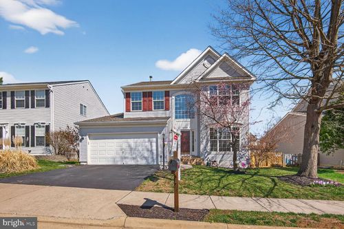 14272 Town Commons Way, GAINESVILLE, VA, 20155-1497 | Card Image