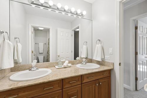 3808 Muirwood Ct, Long Grove, IL, 60047-5239 | Card Image