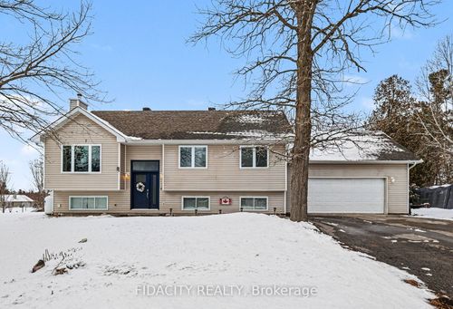 266 Clifford Campbell St, Fitzroy Harbour, ON, K0A1X0 | Card Image