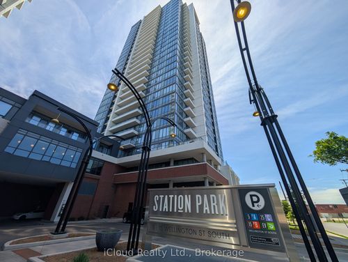 211-15 Wellington St S, Kitchener, ON, N2G0E4 | Card Image