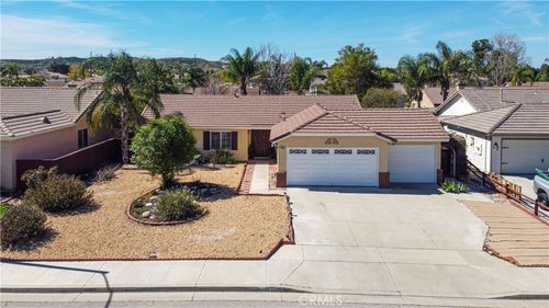 1948 Medoc, San Jacinto, CA, 92583 | Card Image