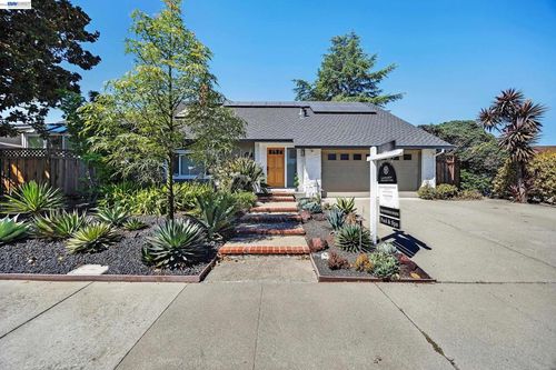 1759 Crescent Dr, Walnut Creek, CA, 94598-1103 | Card Image