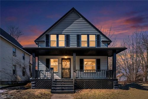 2986 E 59th St, Cleveland, OH, 44127-1265 | Card Image