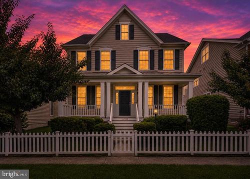 42538 Neighborly Ln, CHANTILLY, VA, 20152-6021 | Card Image