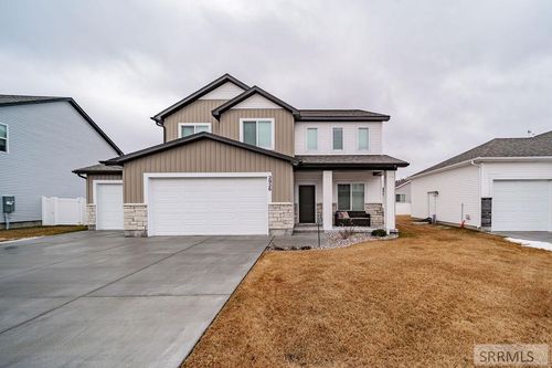 2926 N Curlew Dr, Ammon, ID, 83401-1786 | Card Image