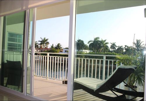 apt-2b-9500 W Bay Harbor Dr, Bay Harbor Islands, FL, 33154-2014 | Card Image