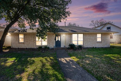 2725 Mark Dr, Mesquite, TX, 75150-5140 | Card Image