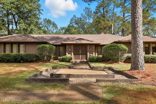 5230 Brookleigh Dr, Byram, MS, 39272-6009 | Card Image