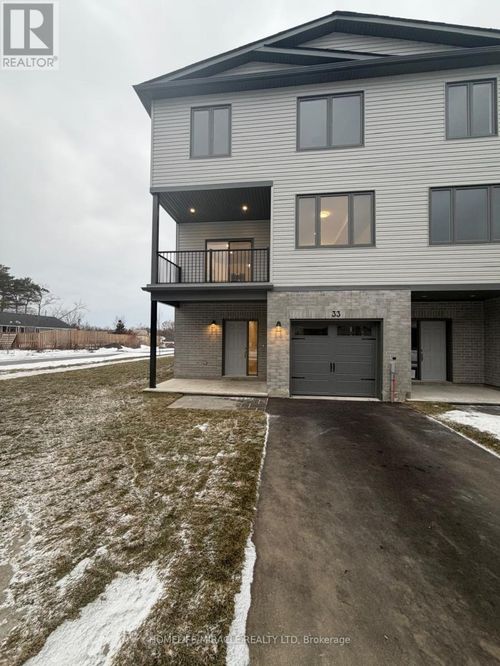 33 Evans St, Picton, ON, K0K2T0 | Card Image