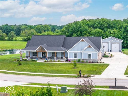 253 Brianne Ln, Danville, IN, 46122-8917 | Card Image