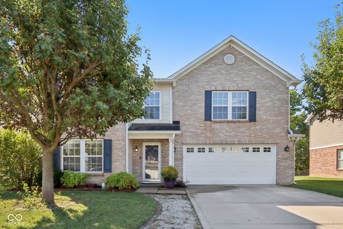 5827 W Deerview Bnd, Mccordsville, IN, 46055-6126 | Card Image