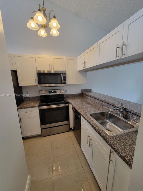 958-958 Coral Club Dr, Coral Springs, FL, 33071-5646 | Card Image