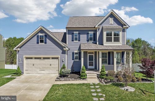 2048 Chamberlain Dr, FREDERICK, MD, 21702-3586 | Card Image