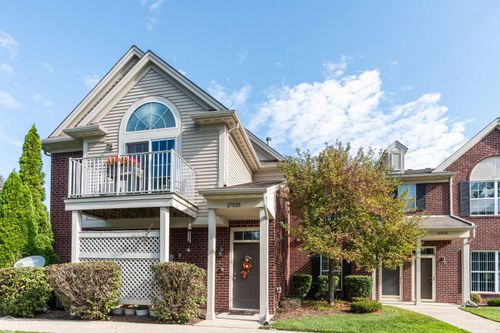 27020 Carrington Place, Harrison Charter Township, MI, 48045 | Card Image