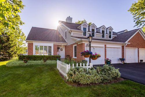 k-636 Stirling Ln, Prospect Heights, IL, 60070-2589 | Card Image