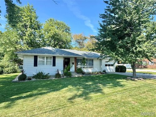 220 E Rogers St, Monroe City, MO, 63456-1157 | Card Image