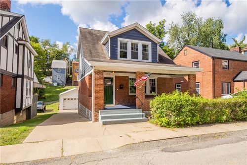 912 Baldwin St, Castle Shannon, PA, 15234-1610 | Card Image