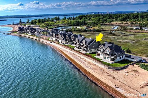 6-2 Old Town Hwy, East Haven, CT, 06512-4529 | Card Image
