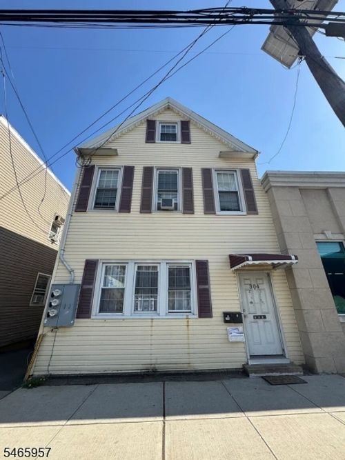1-304 W Westfield Ave, Roselle Park, NJ, 07204-1841 | Card Image