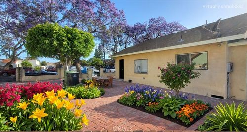 1003 W Myrtle St, Santa Ana, CA, 92703-3911 | Card Image
