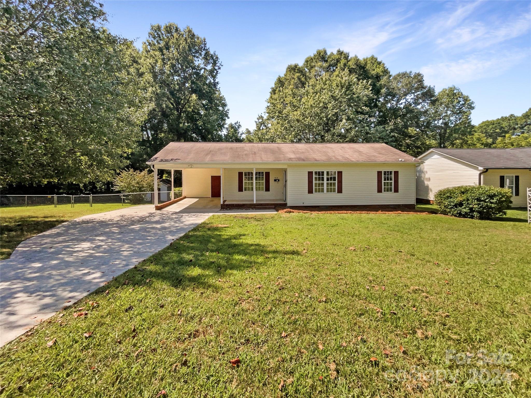 Louise Ave, Belmont, NC 28012