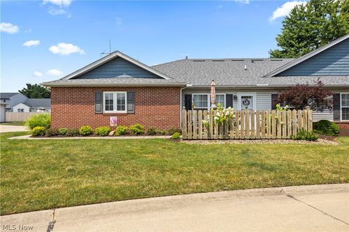 519 Heather Woods Dr, Elyria, OH, 44035-0911 | Card Image