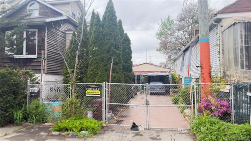 227 Stephens Ave, Bronx, NY, 10473-2413 | Card Image