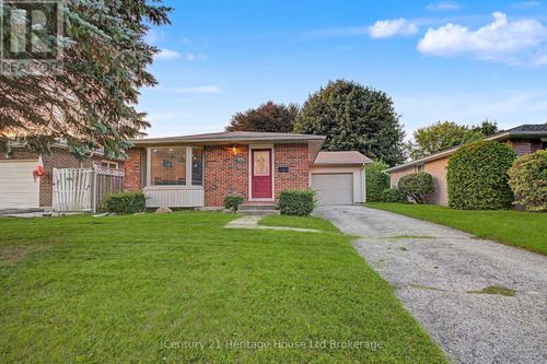 34 Centennial Ave, Tillsonburg, ON, N4G4R6 | Card Image