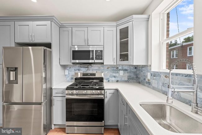 6445 N Sydenham St, Townhouse with 3 bedrooms, 2 bathrooms and null parking in PHILADELPHIA PA | Image 14