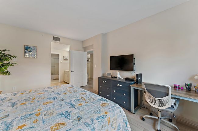 APT-204 - 500 Uno Lago Dr, Condo with 2 bedrooms, 2 bathrooms and null parking in Juno Beach FL | Image 24