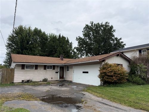 7755 Fern Dr, Mentor-On-The-Lake, OH, 44060-3216 | Card Image