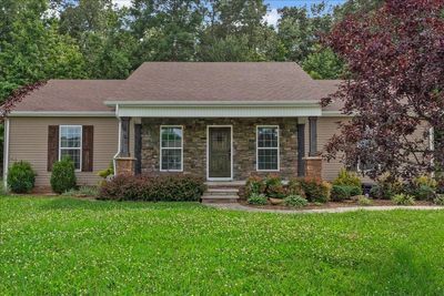 260 Williamsburg Cir, House other with 3 bedrooms, 2 bathrooms and 2 parking in Tullahoma TN | Image 1