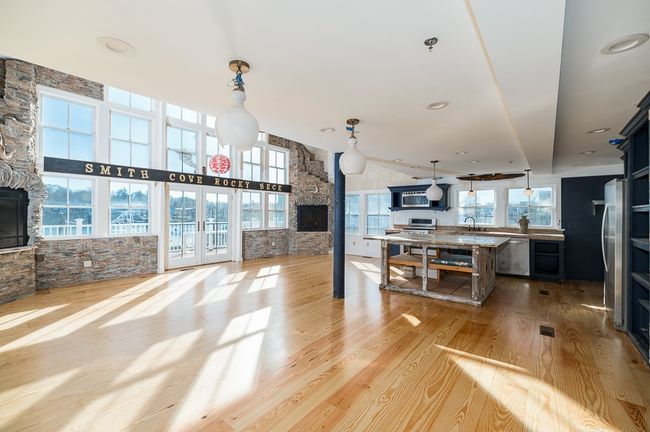 2 - 73 Rocky Neck Ave, Condo with 2 bedrooms, 3 bathrooms and null parking in Gloucester MA | Image 4