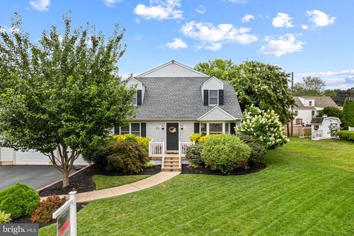 251 Rosewood Ave, LANGHORNE, PA, 19047-2543 | Card Image