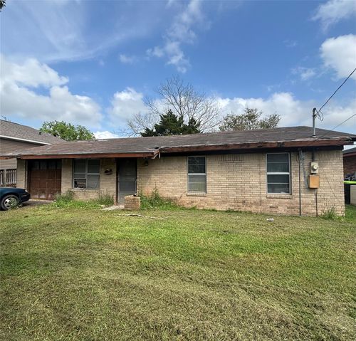 503 Correll Ave, Wharton, TX, 77488-5609 | Card Image
