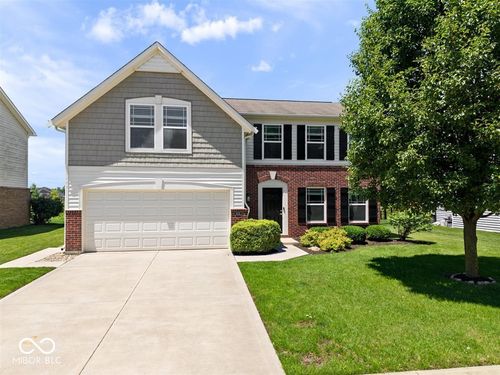8682 N Dresden Dr, Mccordsville, IN, 46055-6258 | Card Image
