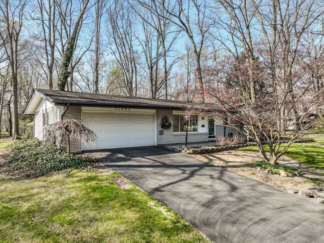 2 car attached garage | Image 35
