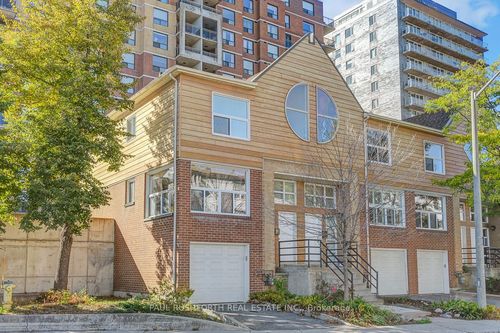 216 Forward Ave, Ottawa, ON, K1Y1L2 | Card Image