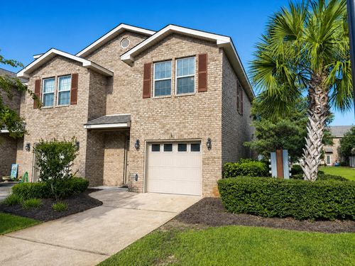 8732 Brown Pelican Cir, Navarre, FL, 32566-3626 | Card Image